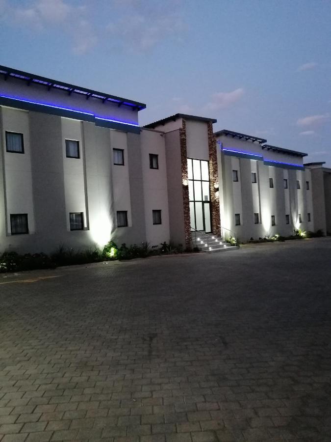 King'S Palace Hotel Rustenburg Eksteriør bilde